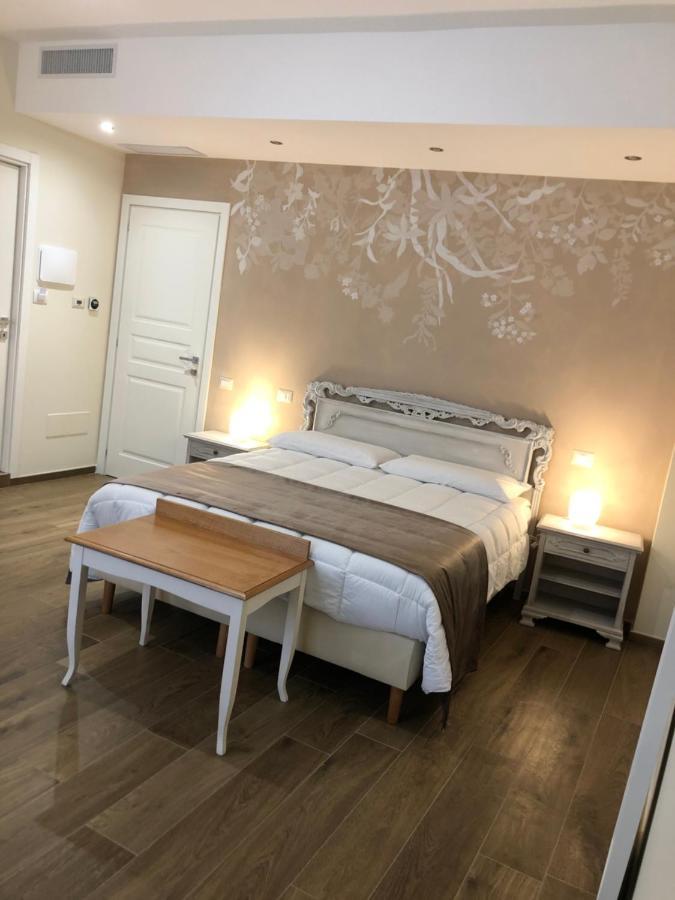 Cavaliere Suite & Rooms มาเตรา ภายนอก รูปภาพ